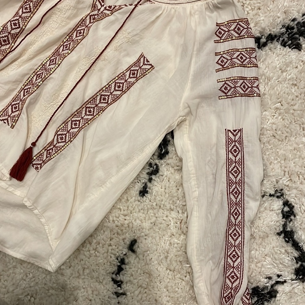 Long Sleeve Patterned Top - Picture 3 of 4